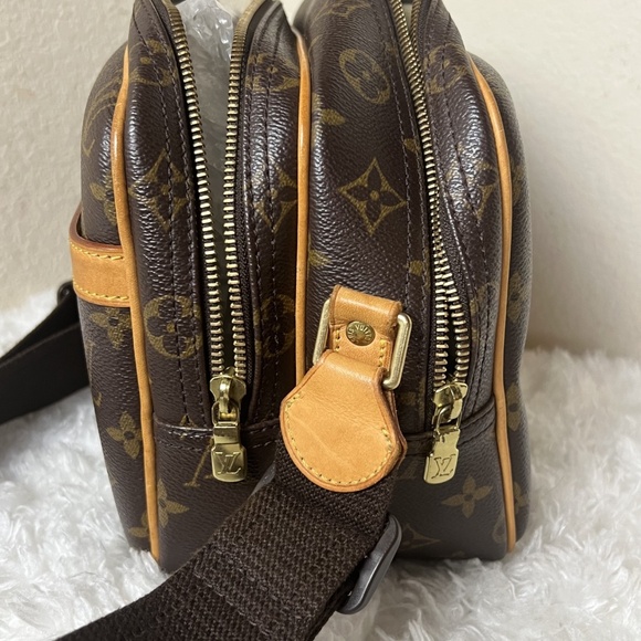 Louis Vuitton Monogram Reporter PM - Picture 3 of 9